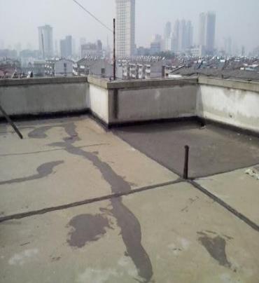 沙湾漏水维修 楼顶漏水是什么原因，楼顶漏水维修方法是什么?